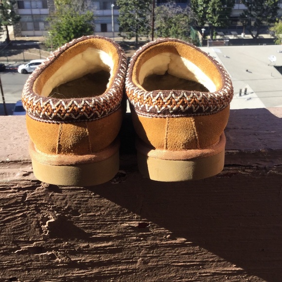 UGG Tasman Slipper Size 9 - Picture 5 of 10
